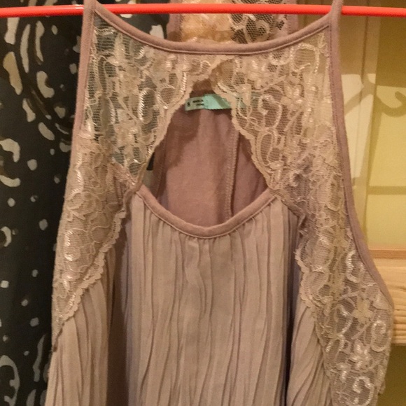 Maurice’s flowing tank - Picture 2 of 3